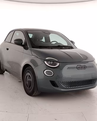 Fiat 500e Berlina 42 kWh Giorgio Armani