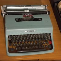 Macchina da scrivere Olivetti "Lettera 32"