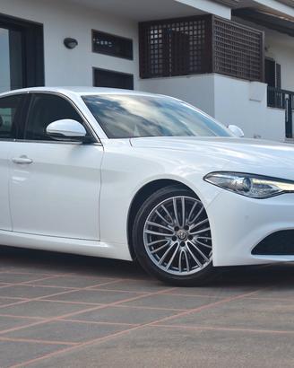Alfa Romeo Giulia 2.2 Turbodiesel 190cv AT8 Execut