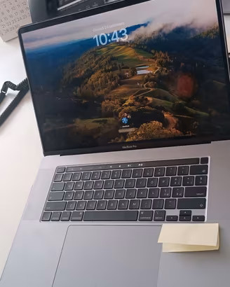 MACBOOK Pro