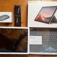 Surface pro 7 con accessori tastiera penna mouse