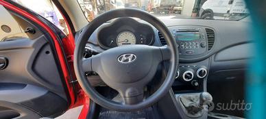 HYUNDAI I10 2009 - VOLANTE