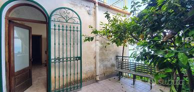 4 LOCALI A RAVELLO