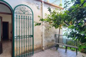 4 LOCALI A RAVELLO