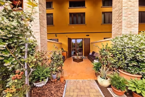 Villetta a schiera di 129 m² con 4 locali e box au