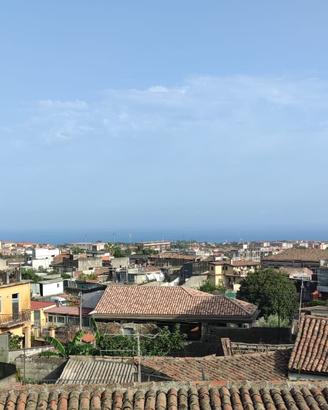 Aci Catena panoramico 4 vani con garage