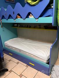 Letto a castello con scala