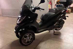MP3 PIAGGIO 300