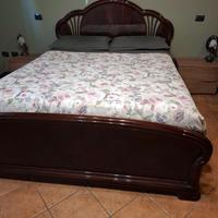 testiera letto più como' e comodini
