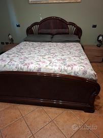 testiera letto più como' e comodini