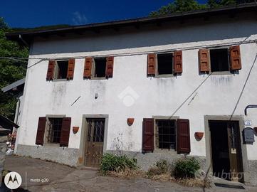 CASA SEMINDIPENDENTE A VILLA MINOZZO