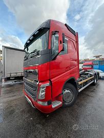 Volvo fh500 scarrabile con rimorchio