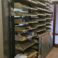 SCAFFALI RICAMBI AUTO  E ACCESSORI