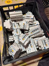 Stock di Magnetotermici e Differenziali mai usati