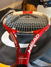 due rachette tennis professionali con palline nuo