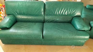 2 divani verdi in pelle vintage anni 80/90