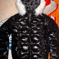 Blauer nero pelo bianco