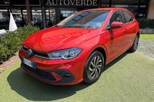 Volkswagen Polo 1.0 tsi Life 95cv OK NEOPATENTATI