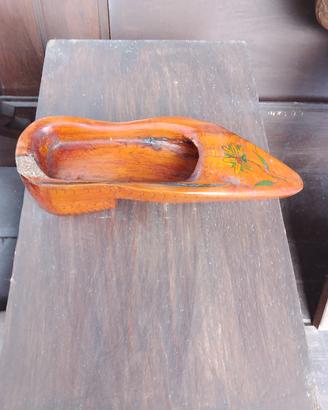 Scarpetta in legno di ginepro 