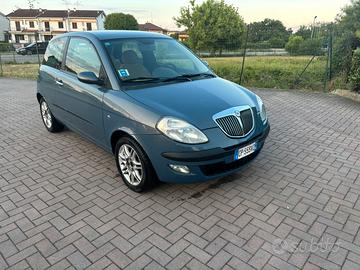 Lancia Y Automatica Neopatentati
