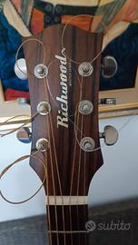 Chitarra acustica richwood!