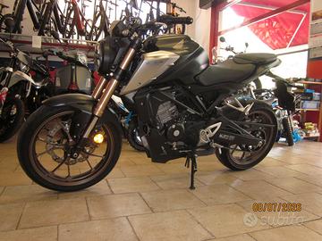 Honda CB 125 R