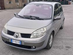 RENAULT Scenic 89,524km 1.5dCi/100CV senza nessu