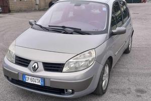 RENAULT Scenic 89,524km 1.5dCi/100CV senza nessu