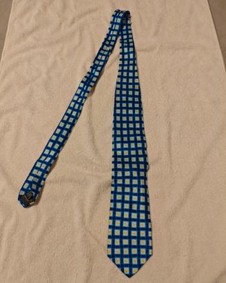 Cravatta Made in Italy fantasia geometrica blu