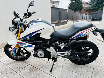 BMW G310 R