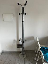 Appendiabiti con base in pietra