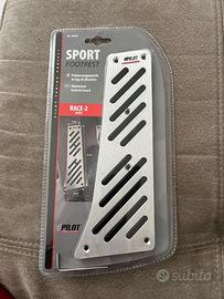 Pedaliera poggia piede per auto