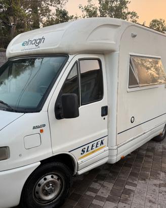 Camper semi integrale Elnagh