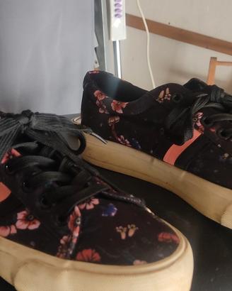 Scarpe in stoffa 