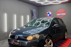 Volkswagen Golf 1.6 TDI DPF DSG 5p. Highline