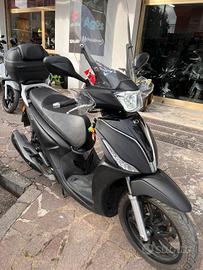 Kymco People 125i S usato