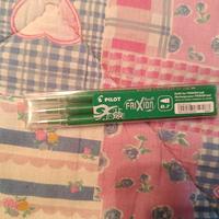 ricariche penne frixion nere e verdi