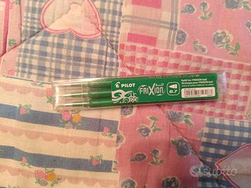 ricariche penne frixion nere e verdi