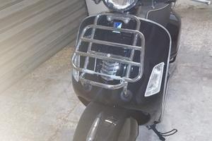 Piaggio Vespa 300 GTS - 2015