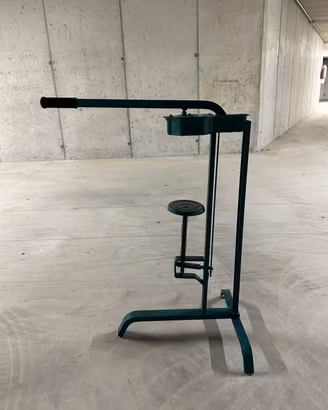 Tappatrice manuale per bottiglie