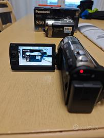 Telecamera portatile Panasonic SDR-S50