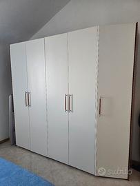 Armadio 5 ante 