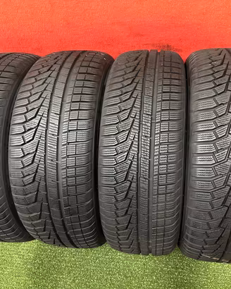 235 60 18 - 255 55 18 Gomme Invernali Hankook 99%