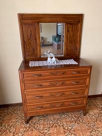 Cassettiera vintage in noce con specchiera