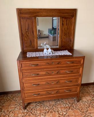 Cassettiera vintage in noce con specchiera