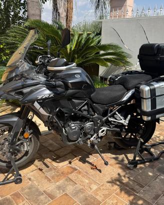 Benelli TRK 502 2021 – 16.793 km – Tris GIVI