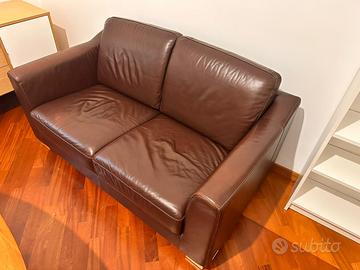 Divano due posti in vera pelle
