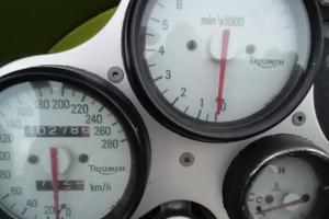 Triumph Speed Triple 955i - 2003