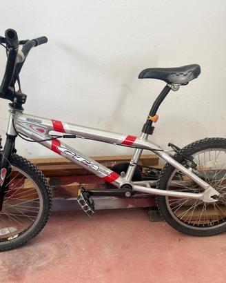 Bicicletta bmx