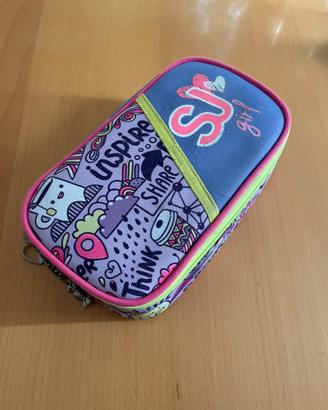 Astuccio bambina per la scuola primaria